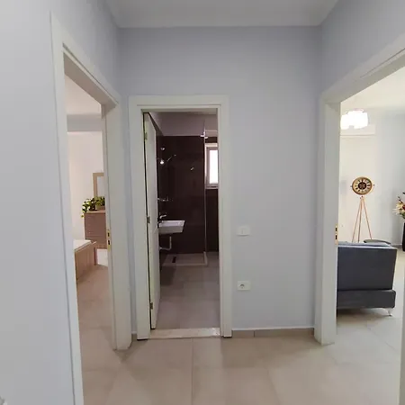 Appartement Sweet 3 Underground Parking Included Tirana